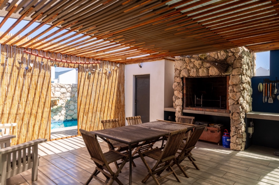 3 Bedroom Property for Sale in Laaiplek Western Cape